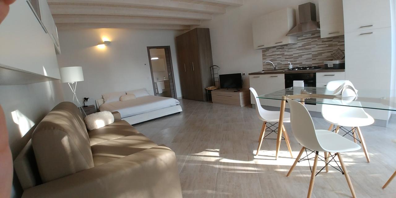 Paradeisos Residence Sas Somma Lombardo Extérieur photo