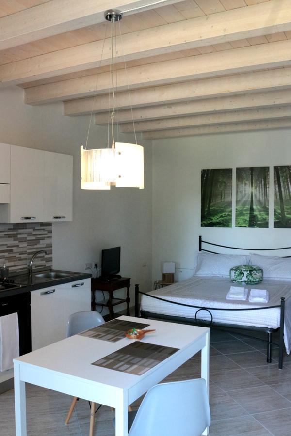 Paradeisos Residence Sas Somma Lombardo Extérieur photo