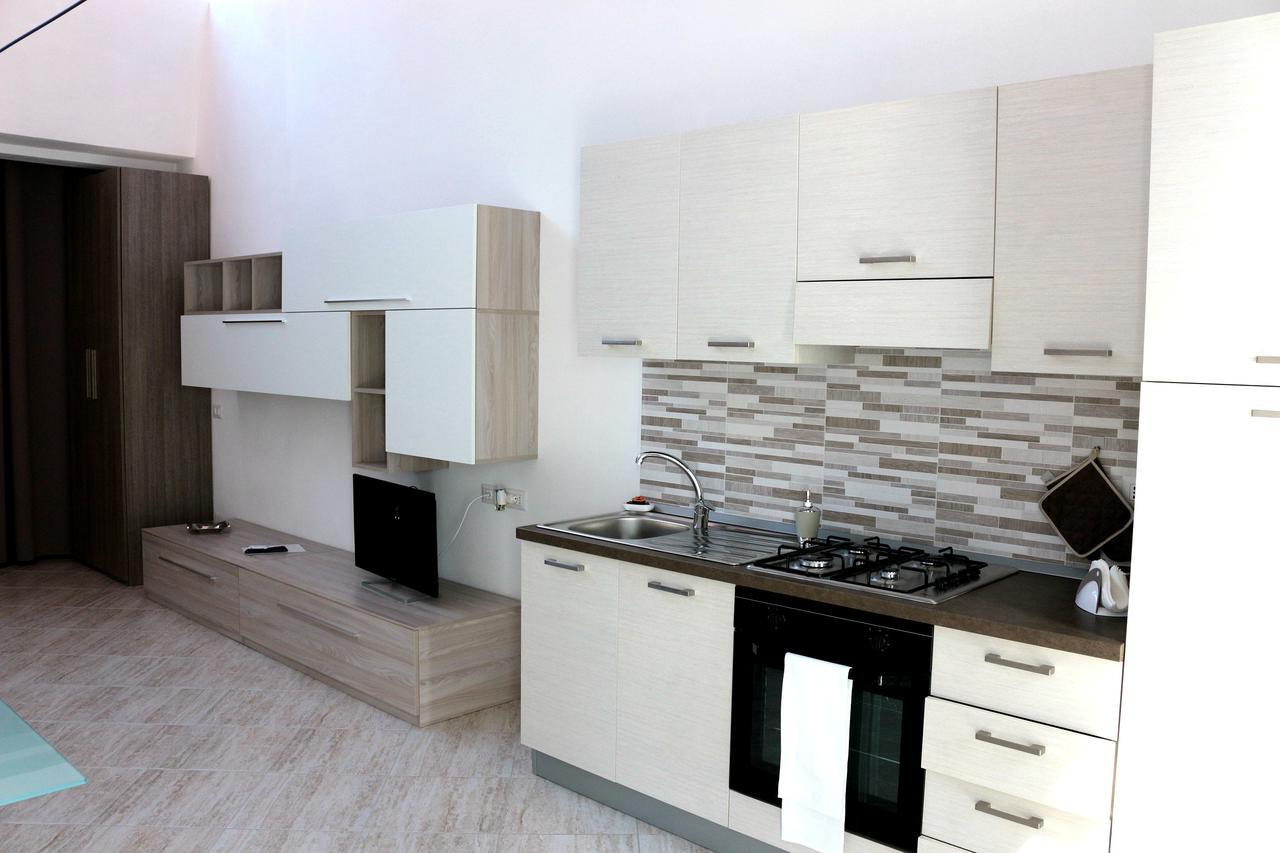 Paradeisos Residence Sas Somma Lombardo Extérieur photo