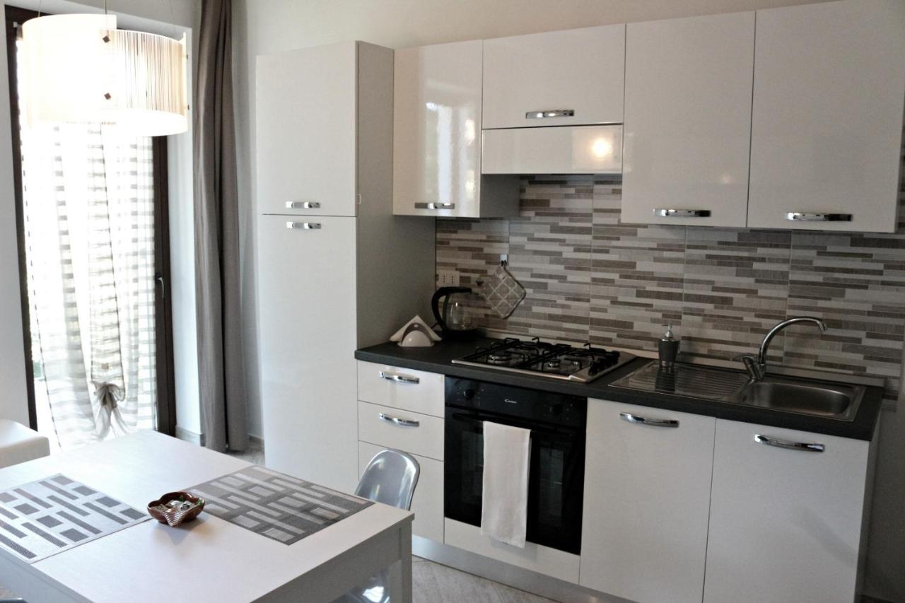 Paradeisos Residence Sas Somma Lombardo Extérieur photo